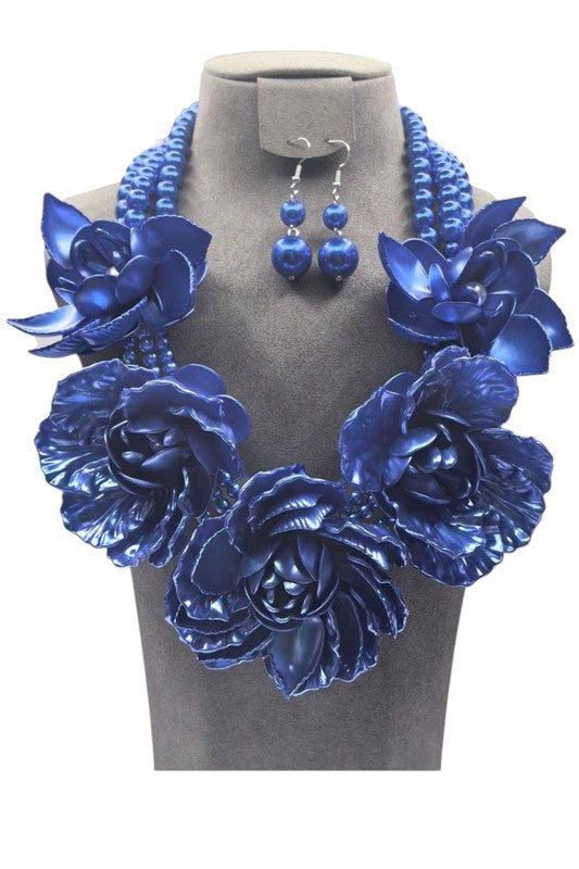 Statement Necklace Layered Lucite Flower Trendy Chic Fashion Jewelry